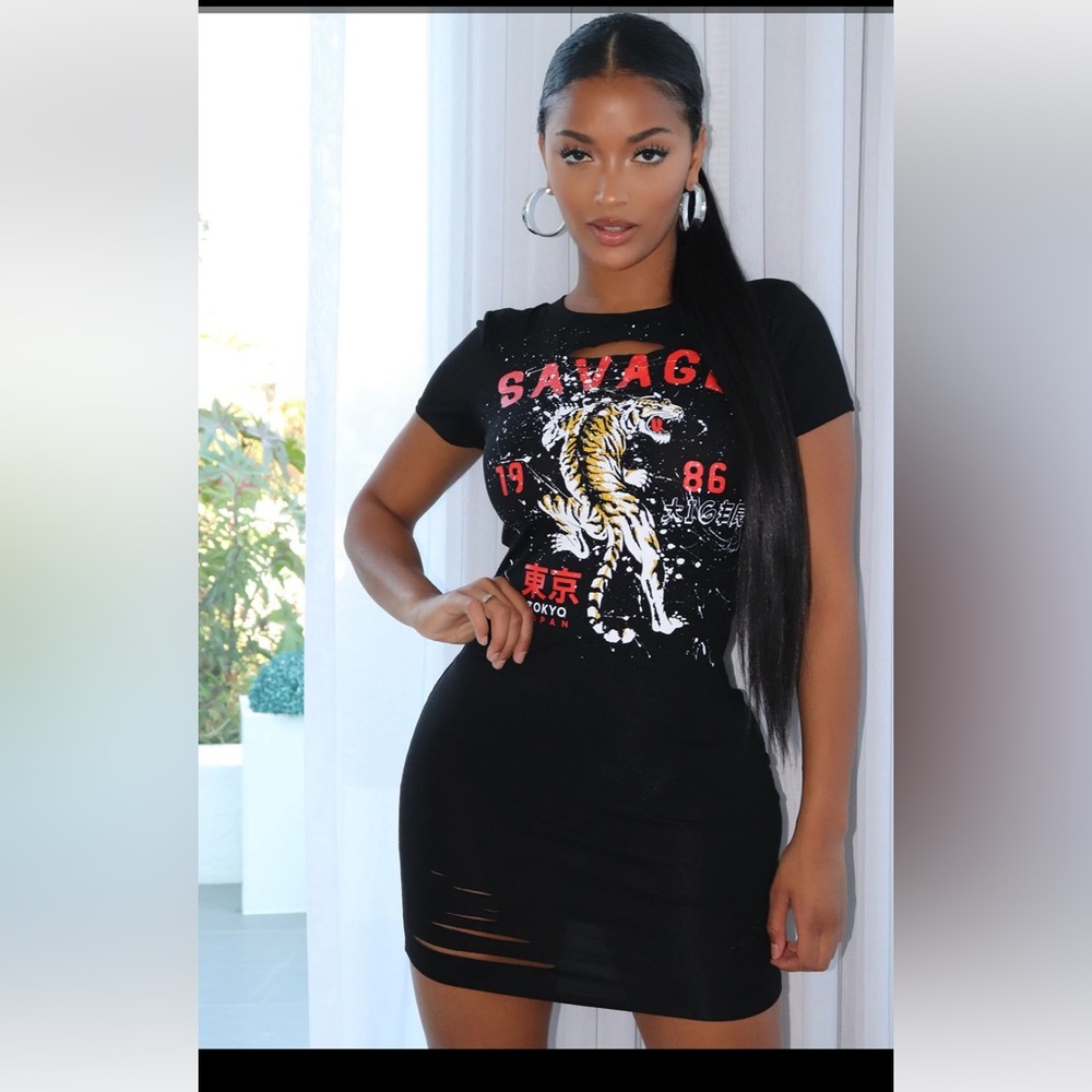 FASHION NOVA Savage In Tokyo Mini Dress - Black
Size: L